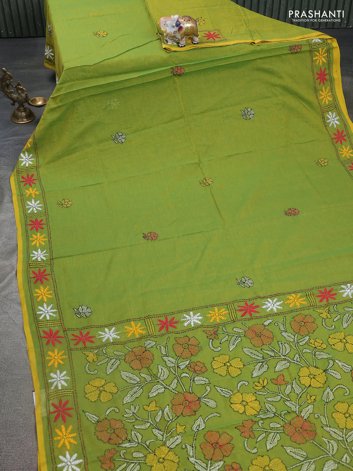 Cotton saree light green with kantha stitch work and kantha stitch work pallu - Image 2