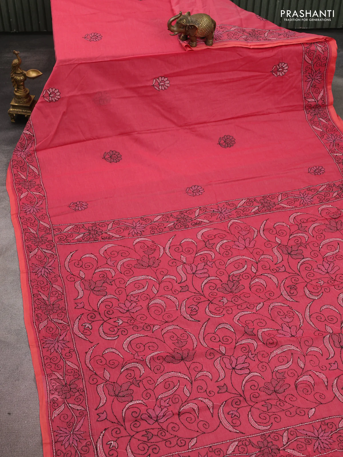 Cotton saree mauve pink with kantha stitch work and kantha stitch work pallu - Image 2