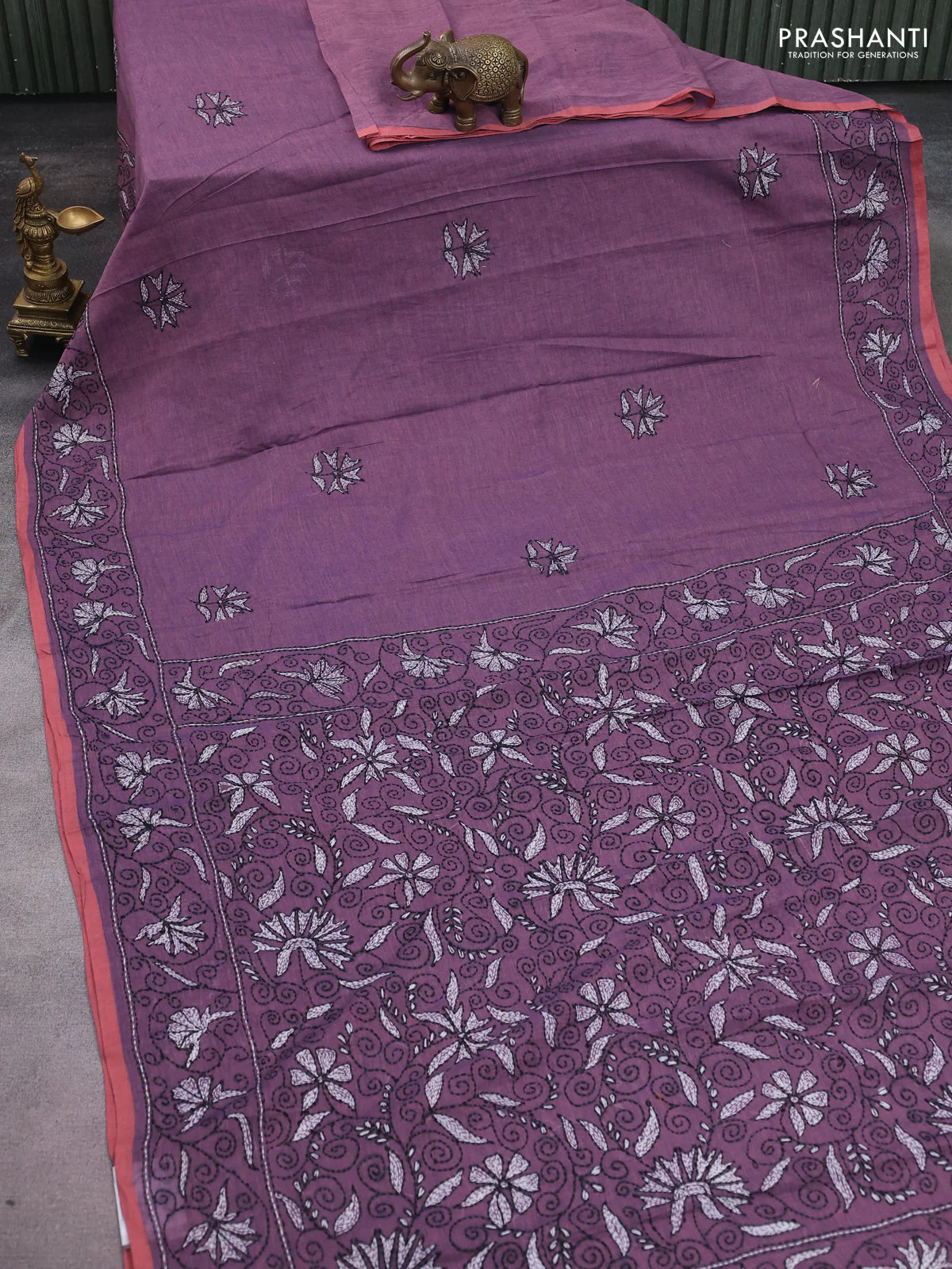 Cotton saree purple and peach with kantha stitch work and kantha stitch work pallu - Image 2