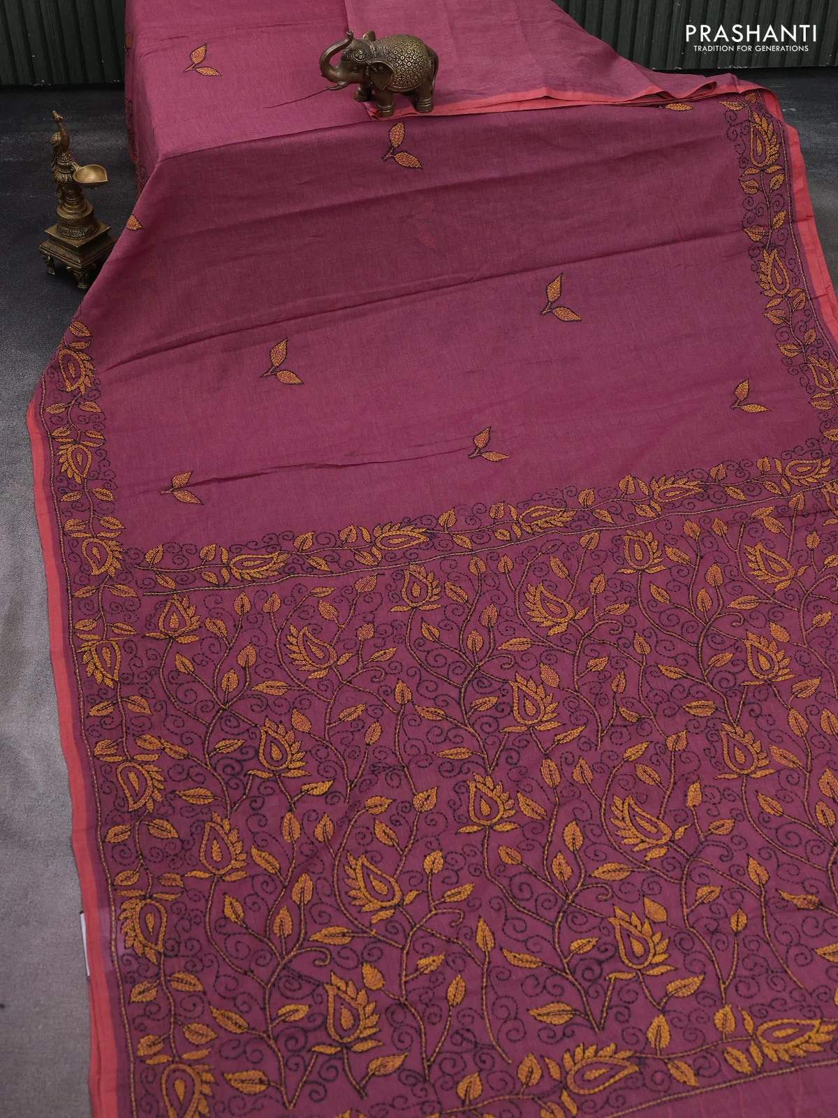 Cotton saree purple with kantha stitch work and kantha stitch work pallu - Image 2