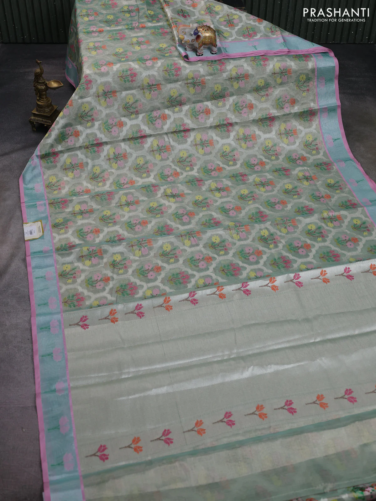 Cotton tissue zari kota saree green shade and pink with allover floral zari woven buttas and floral thread woven border - Image 2