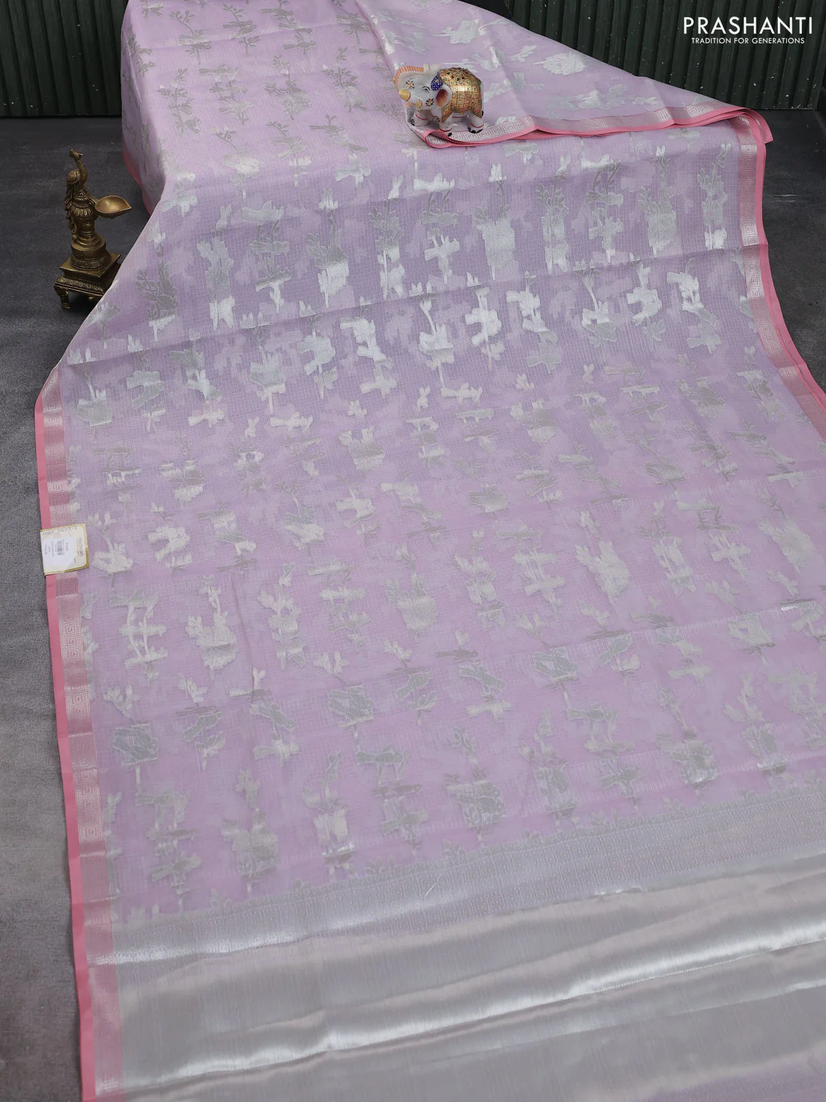 Cotton zari kota saree lavender and peach pink with allover silver zari woven buttas and zari woven border - Image 2