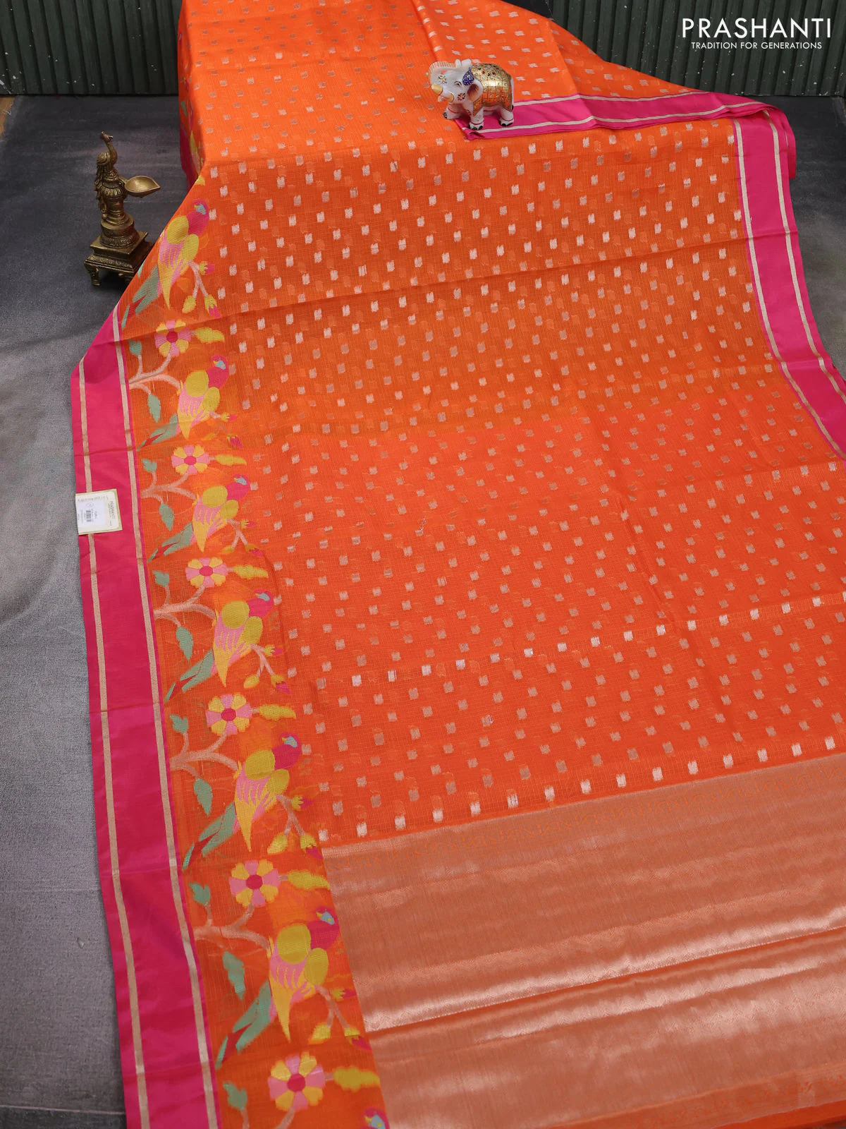 Cotton zari kota saree orange and peach pink with allover zari woven buttas and long rettapet zari woven border - Image 2