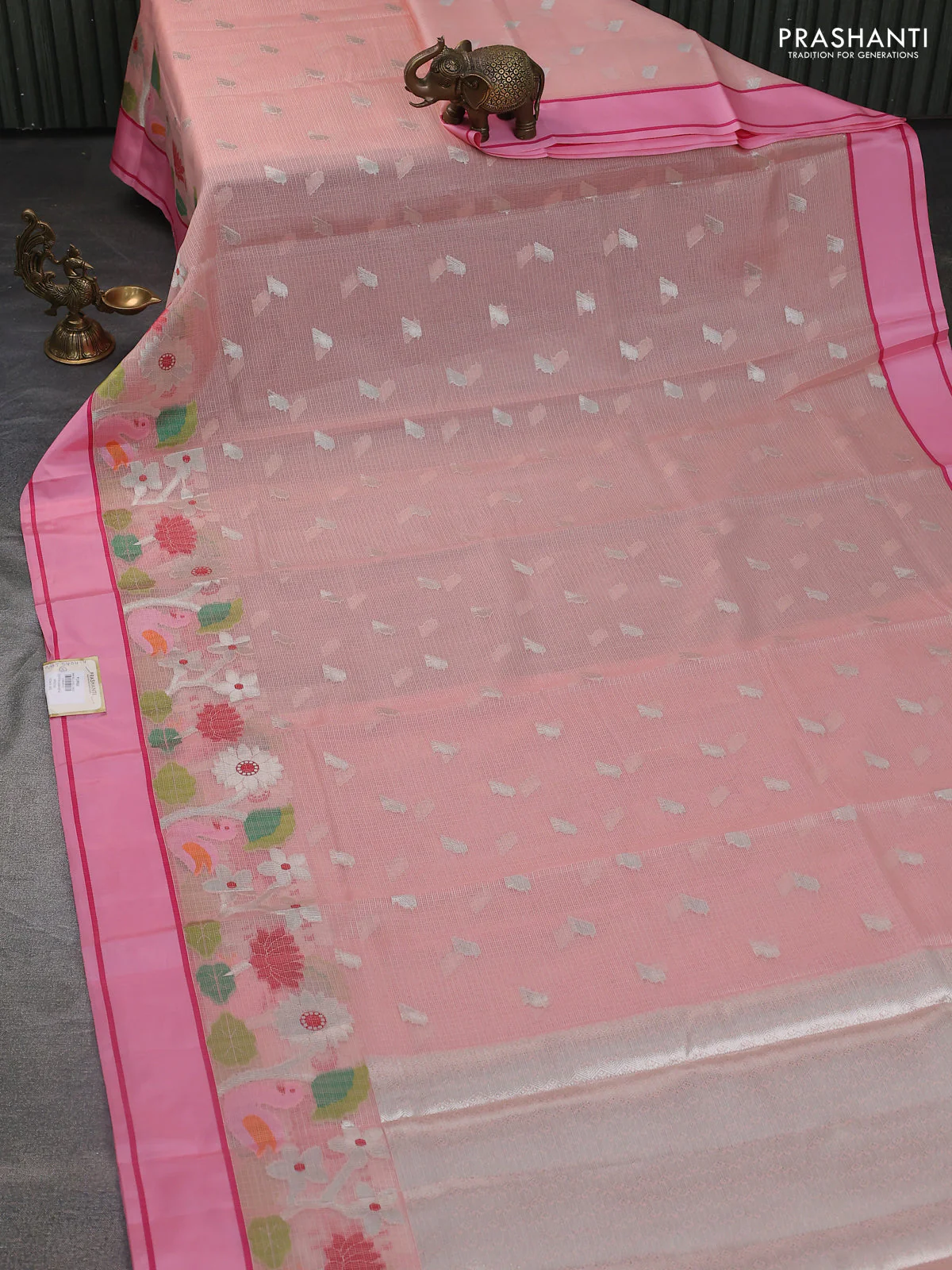 Cotton zari kota saree pista green and peach pink with allover silver zari woven buttas and thread & zari woven border - Image 2