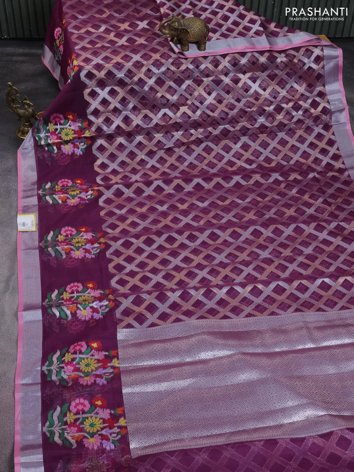 Cotton zari kota saree wine shade and light pink wit allover silver & gold zari weaves and floral butta silver zari woven border - Image 2