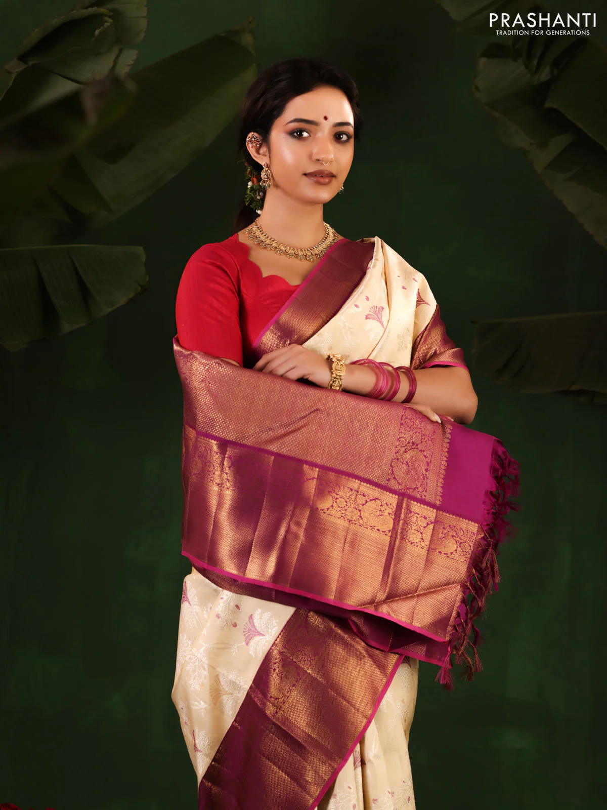 Cream-Purple Pure Kanchipuram Silk Saree With allover Thread & silver zari woven brocade weaves - Image 5