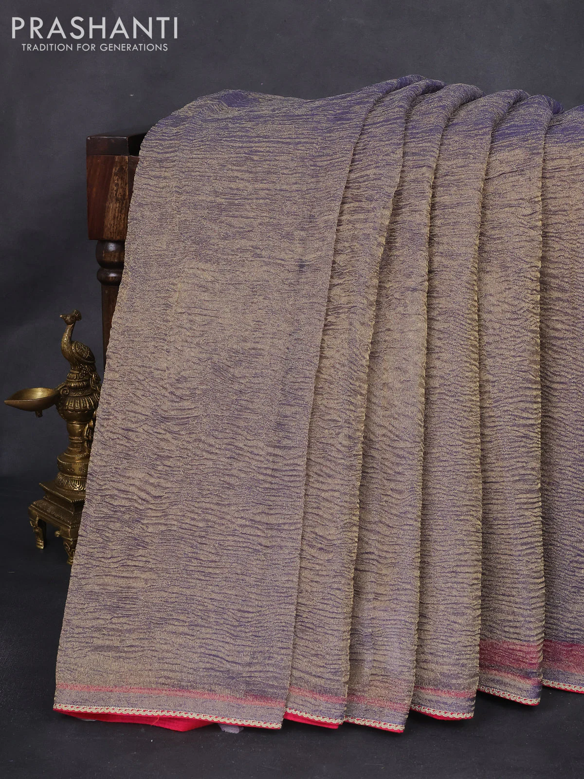 Crush tissue silk saree dual shade of golden bluish grey and pink with plain body & gotapatti lace work pallu - Image 2