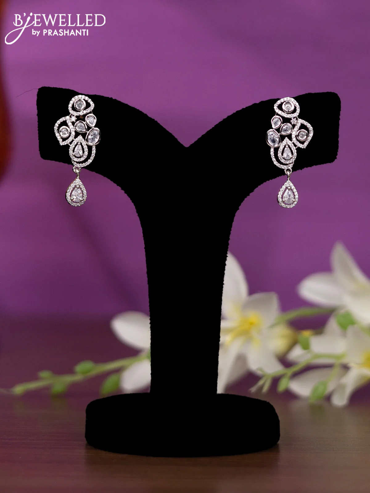 Crystal beaded grey nceklace with cz stones - Image 2