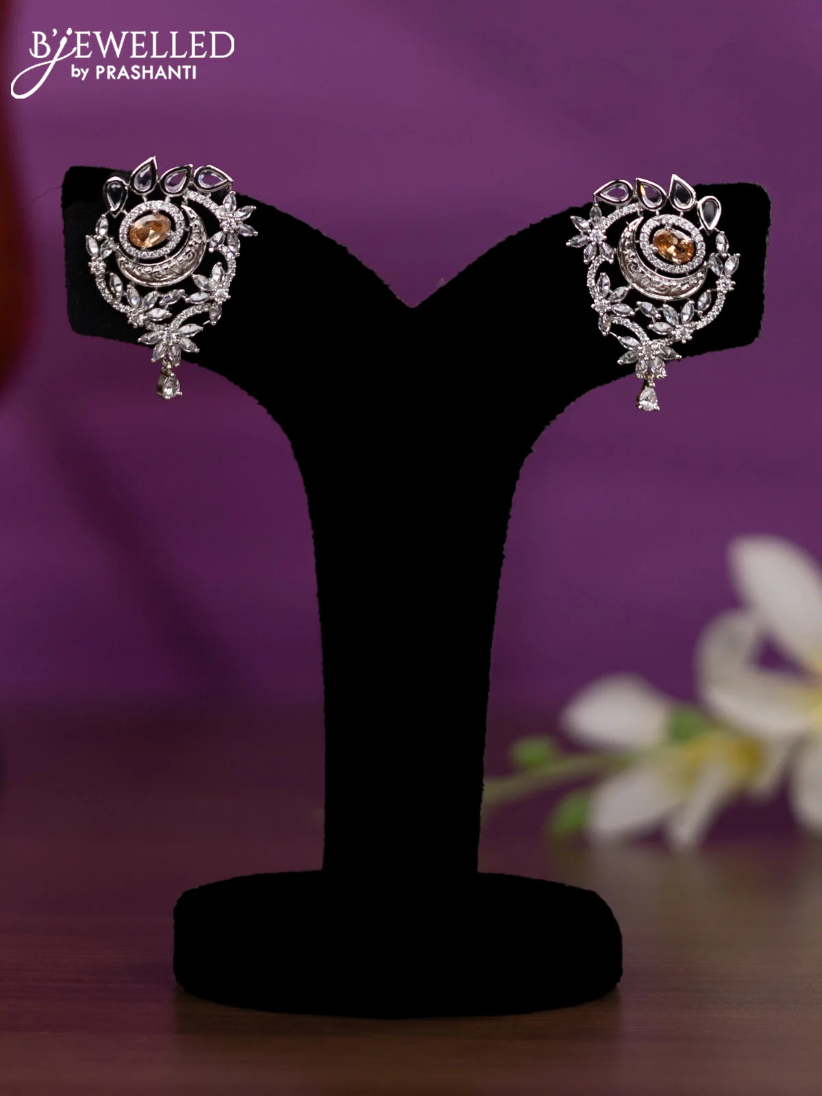 Crystal beaded peach nceklace with peach and cz stones - Image 2