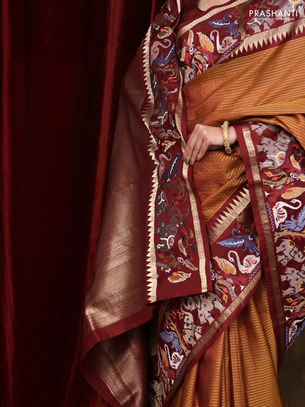 Dark mustard -Maroon Pure kanchipuram silk saree with Border Embroidery - Image 3