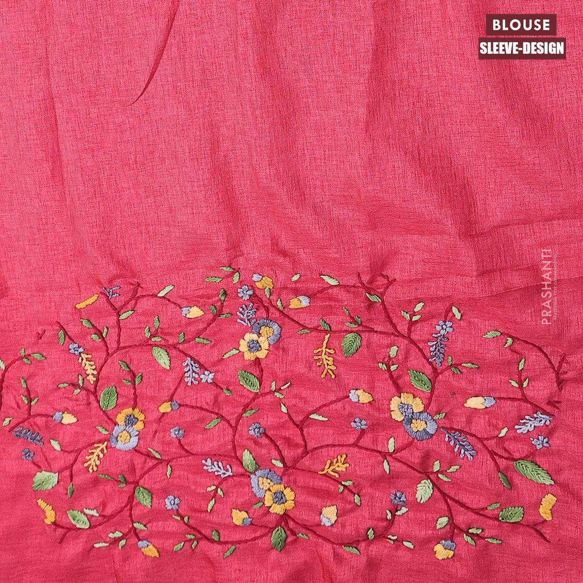 Dola silk saree black and red with zari checked pattern and zari woven border with embroidery work blouse - Image 5