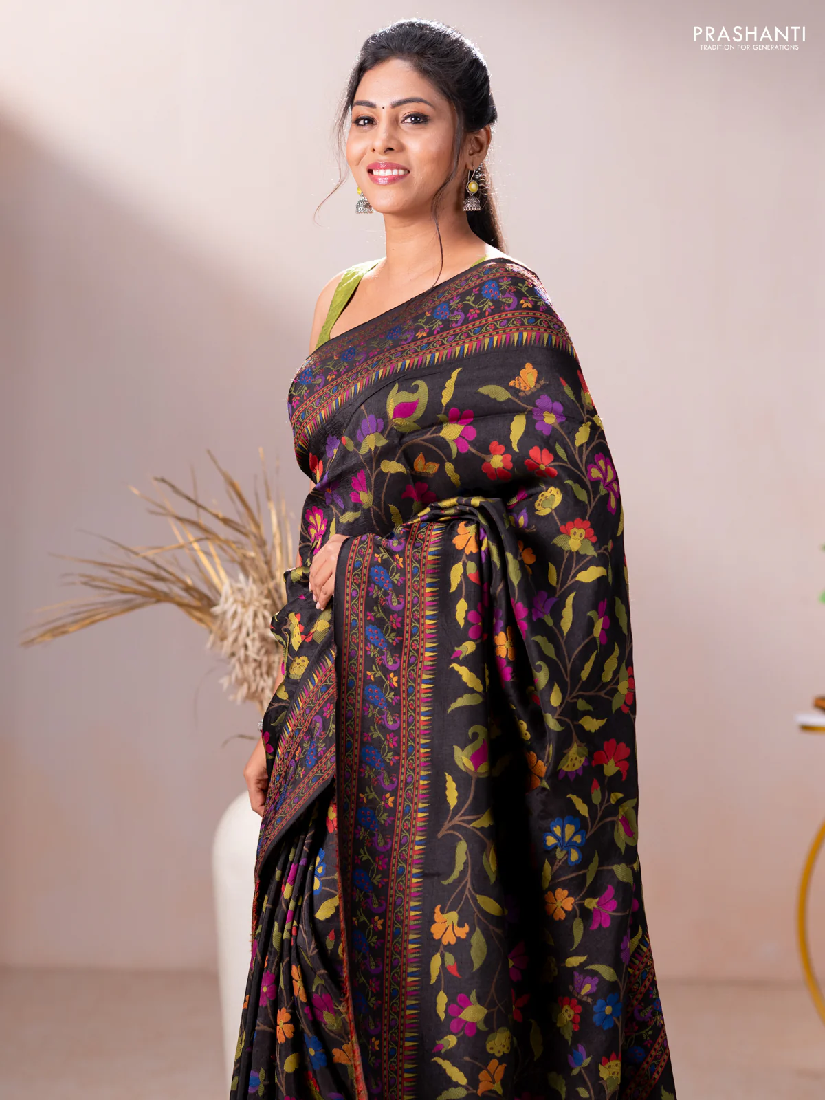 Dola silk saree black with allover jamdhani thread weaves and peacock design thread woven border - Image 2