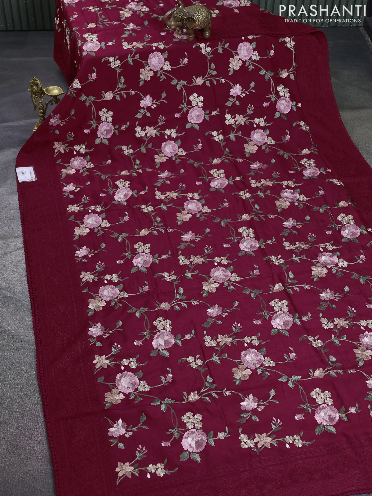 Dola silk saree kumkum red with allover floral embroidery work and chikankari work border - Image 2
