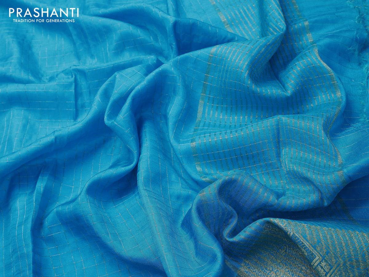 Dola silk saree light blue and red with zari checked pattern and zari woven border with embroidery work blouse - Image 3