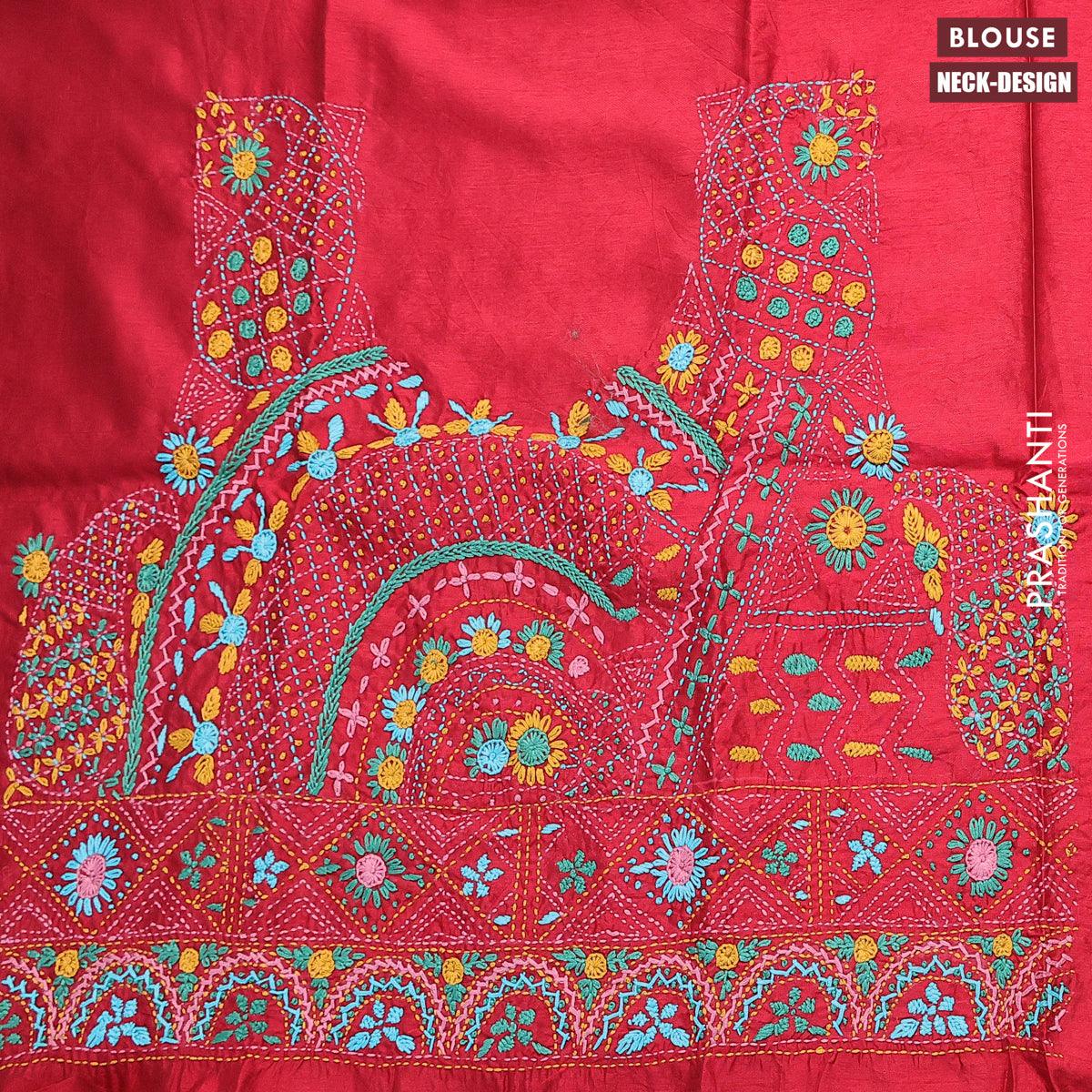 Dola silk saree light blue and red with zari checked pattern and zari woven border with embroidery work blouse - Image 4