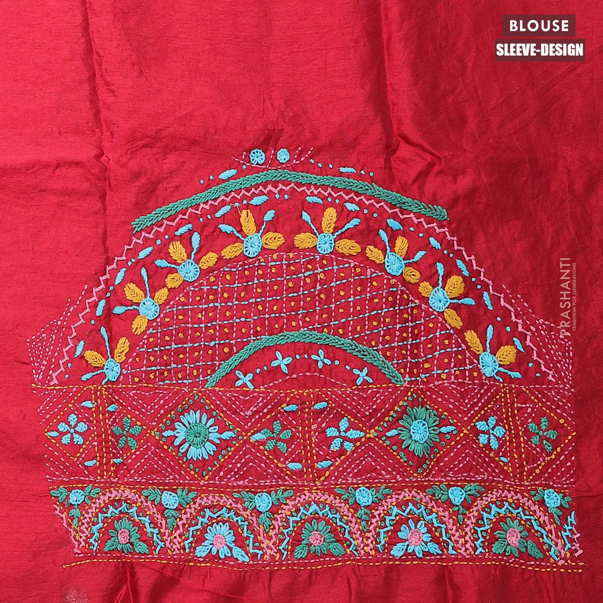 Dola silk saree light blue and red with zari checked pattern and zari woven border with embroidery work blouse - Image 5