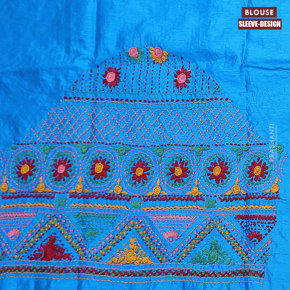 Dola silk saree red shade and cs blue with allover zari woven stripes pattern and zari woven border with embroidery work blouse - Image 5