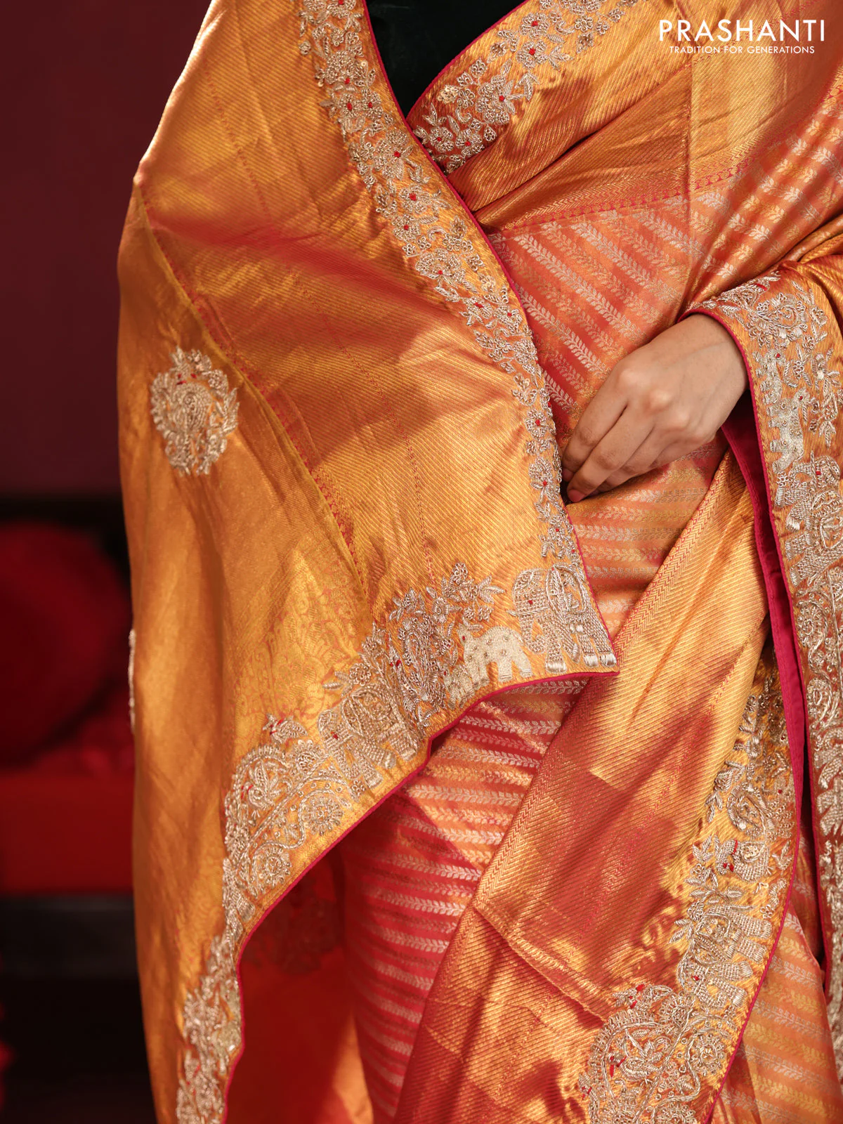 Dual shade of pink pure kanchipuram silk saree with allover zari stripes & border embroidery - Image 6