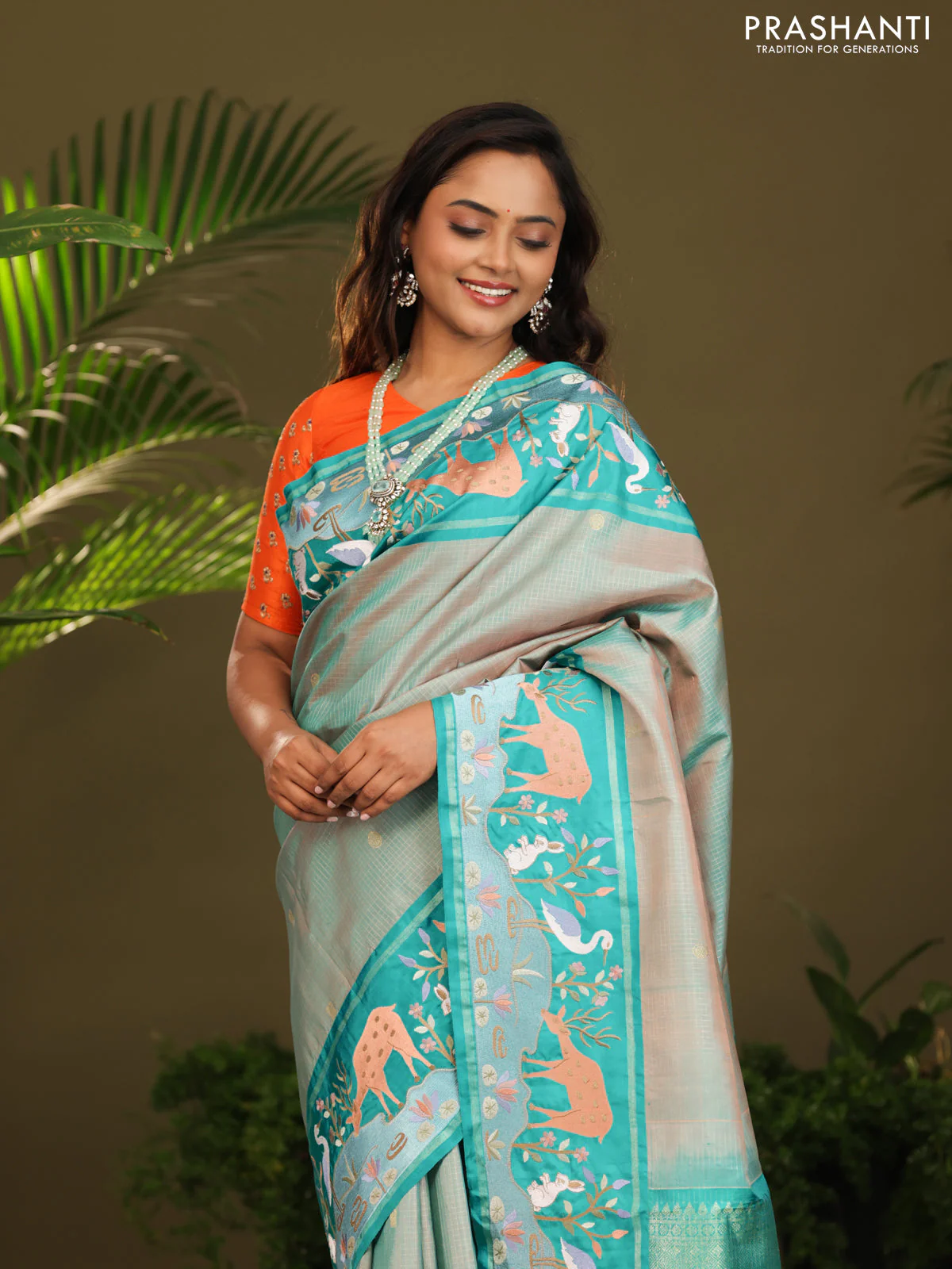 Dual shade of Teal Kanchipuram Silk saree with Border Embroidery - Image 3