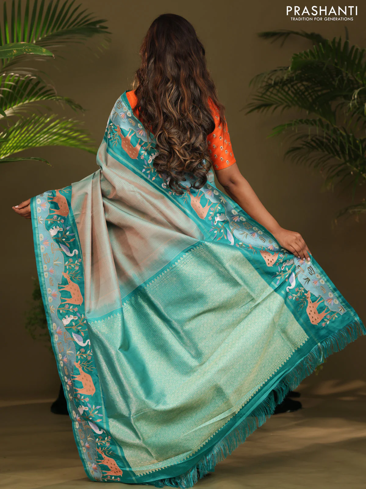Dual shade of Teal Kanchipuram Silk saree with Border Embroidery - Image 6