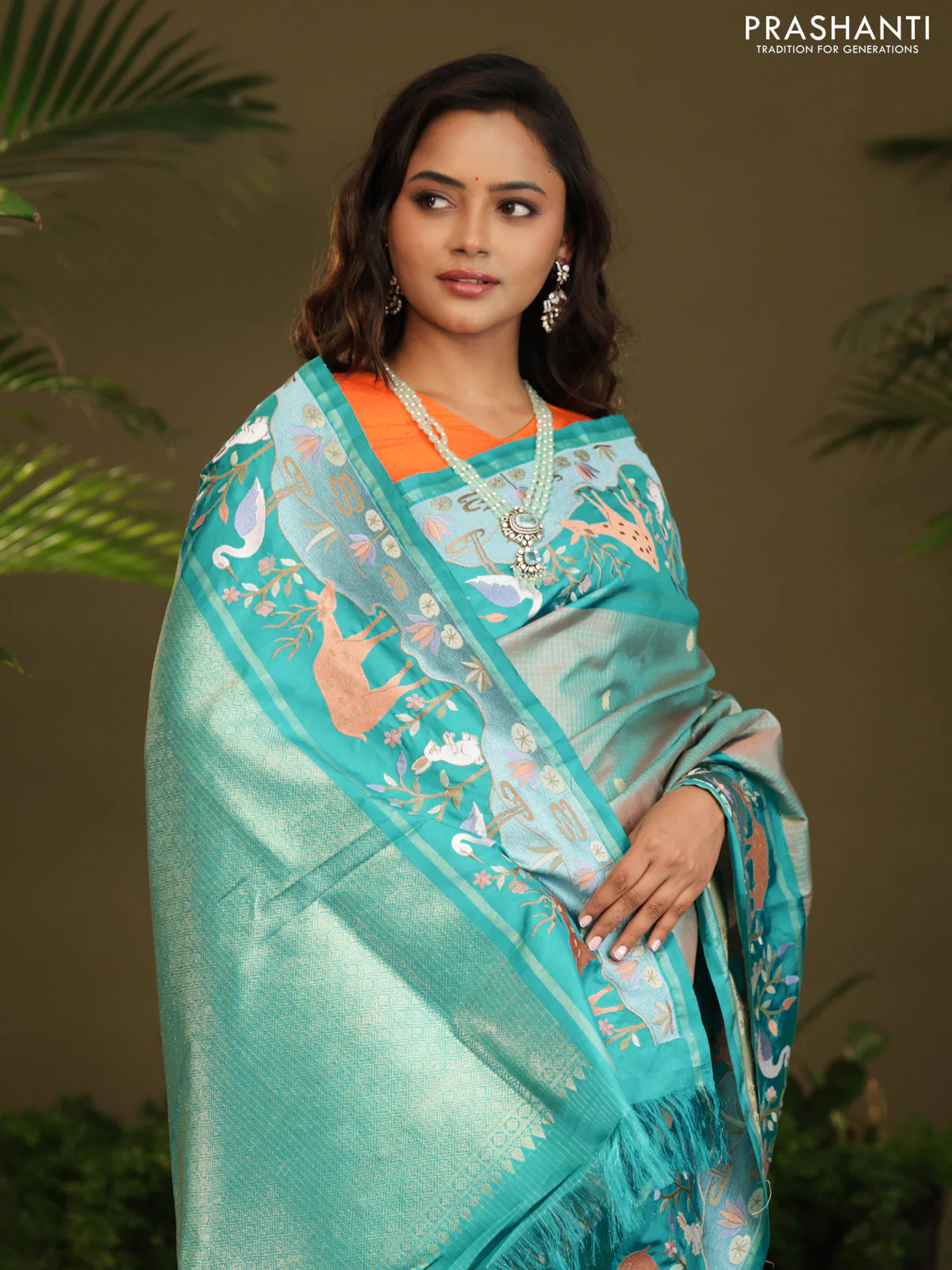 Dual shade of Teal Kanchipuram Silk saree with Border Embroidery - Image 7