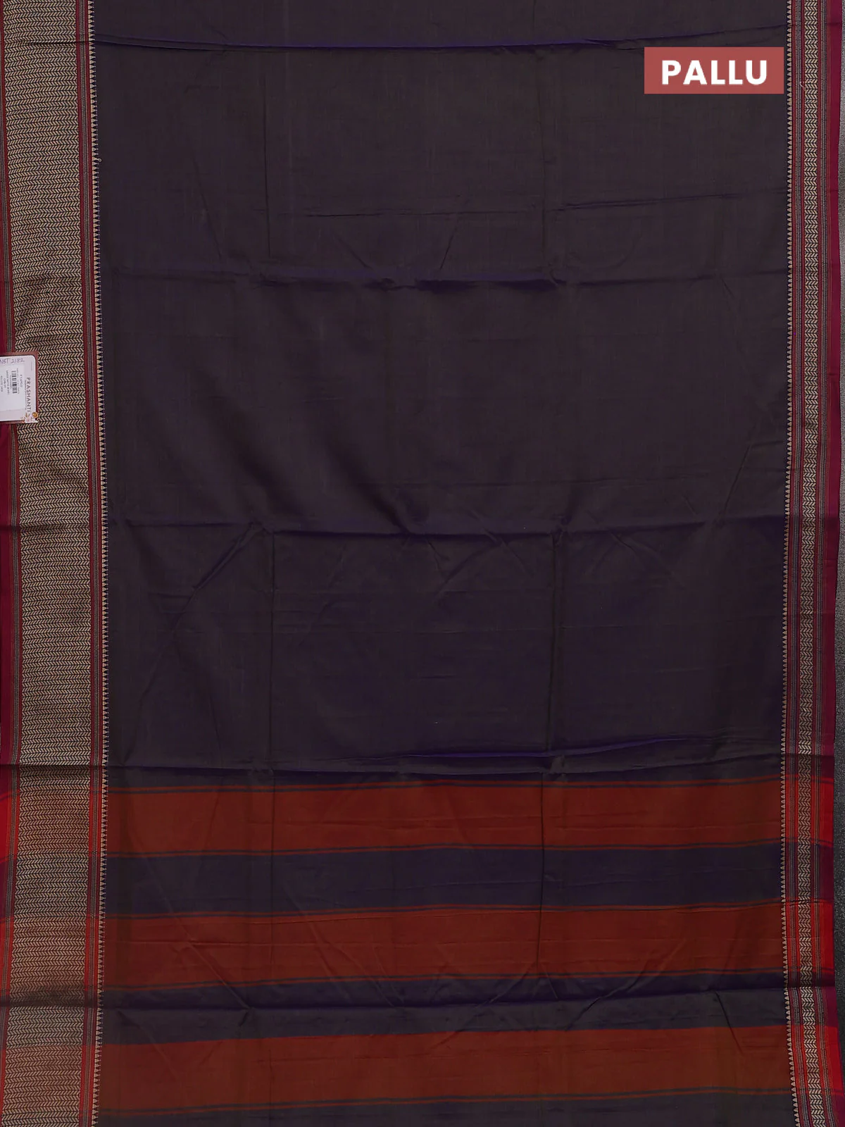 Dual shade of violet narayanpet cotton saree with matching neck piece - Image 3