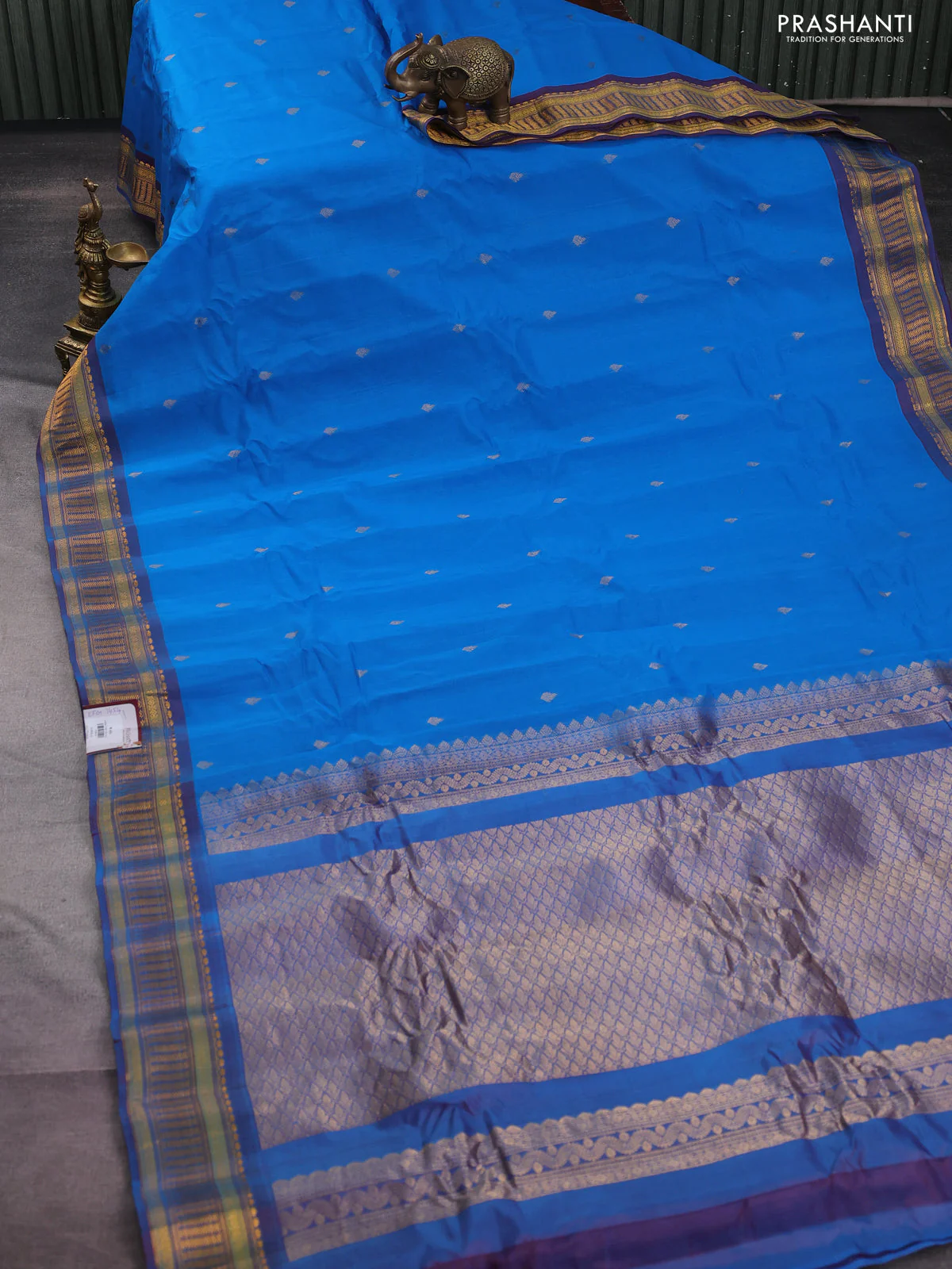 Gadwal silk cotton saree blue and dual shade of maroon with zari woven buttas and zari woven border - Image 2