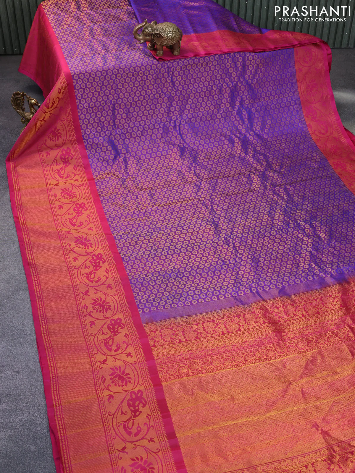 Gadwal silk saree purple and dark pink with allover zari butta weaves and long zari woven border - Image 2