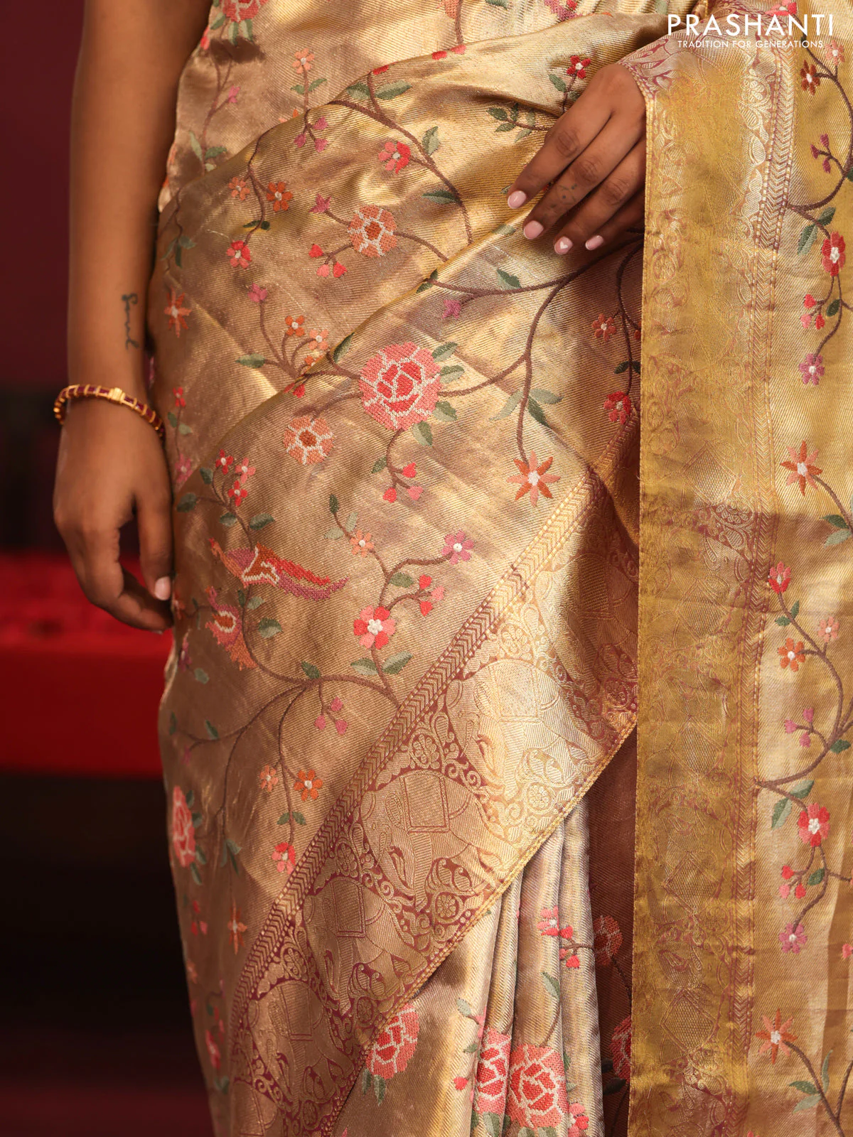 Golden Tissue Kanchipuram Silk Saree with allover embroidery - Image 5