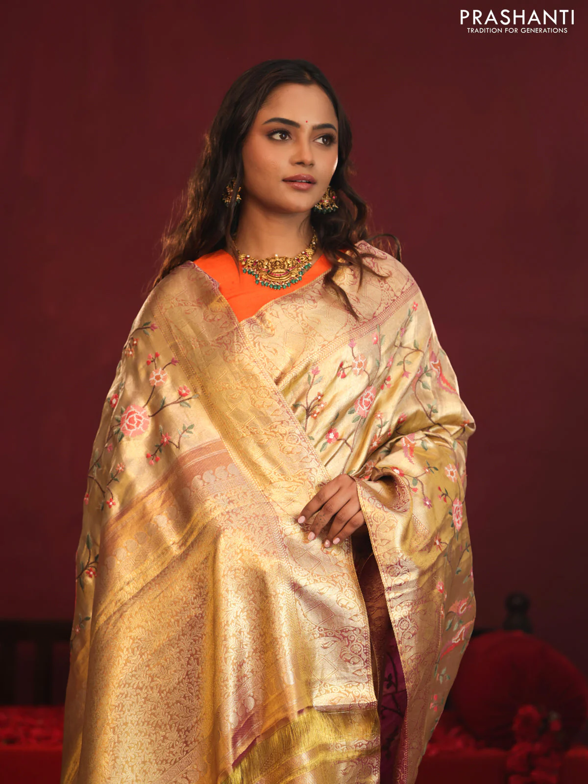 Golden Tissue Kanchipuram Silk Saree with allover embroidery - Image 6
