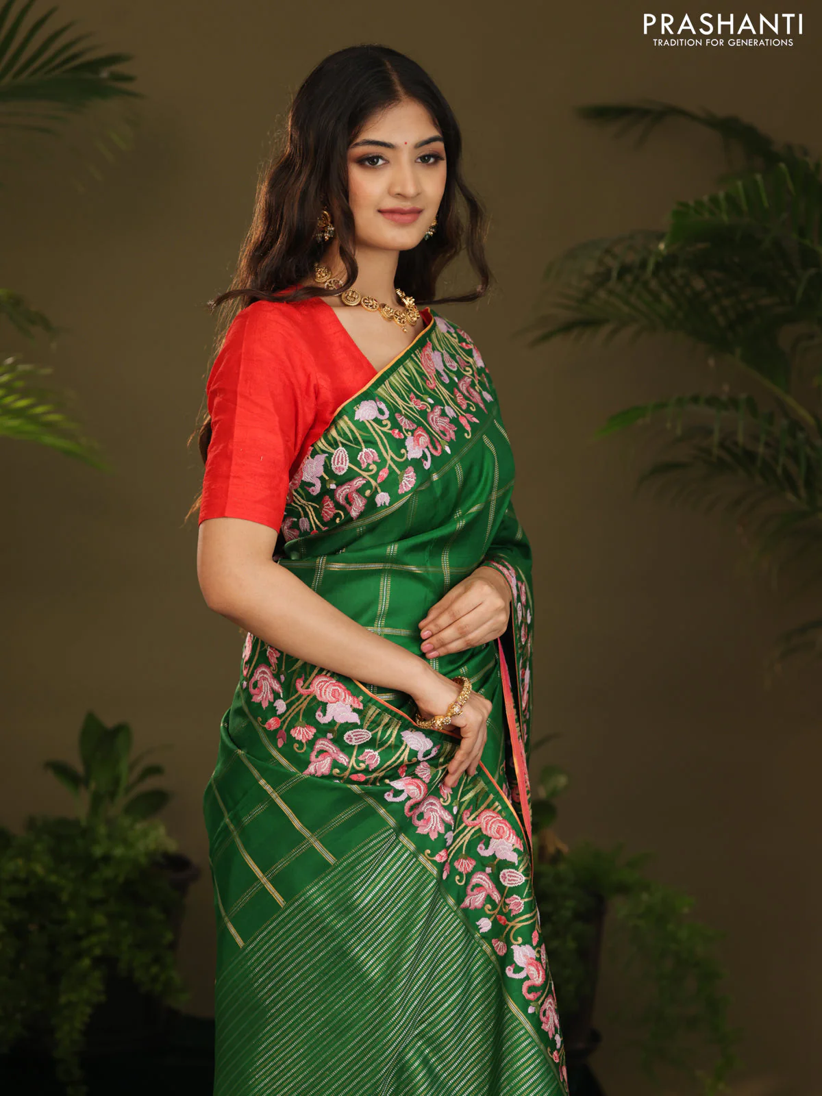 Green kanchipuram silk saree with allover zari checks & border embroidery - Image 2