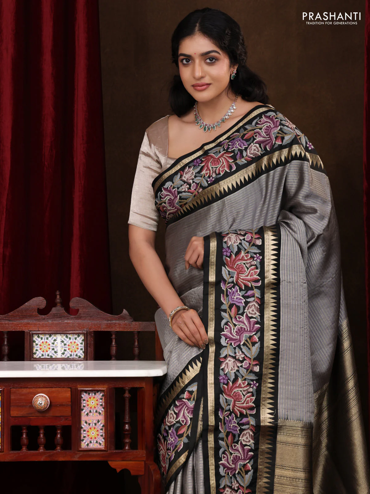 Grey-Black Pure Kanchipuram Silk Saree With Zari Weaves & Border Embroidery - Image 3
