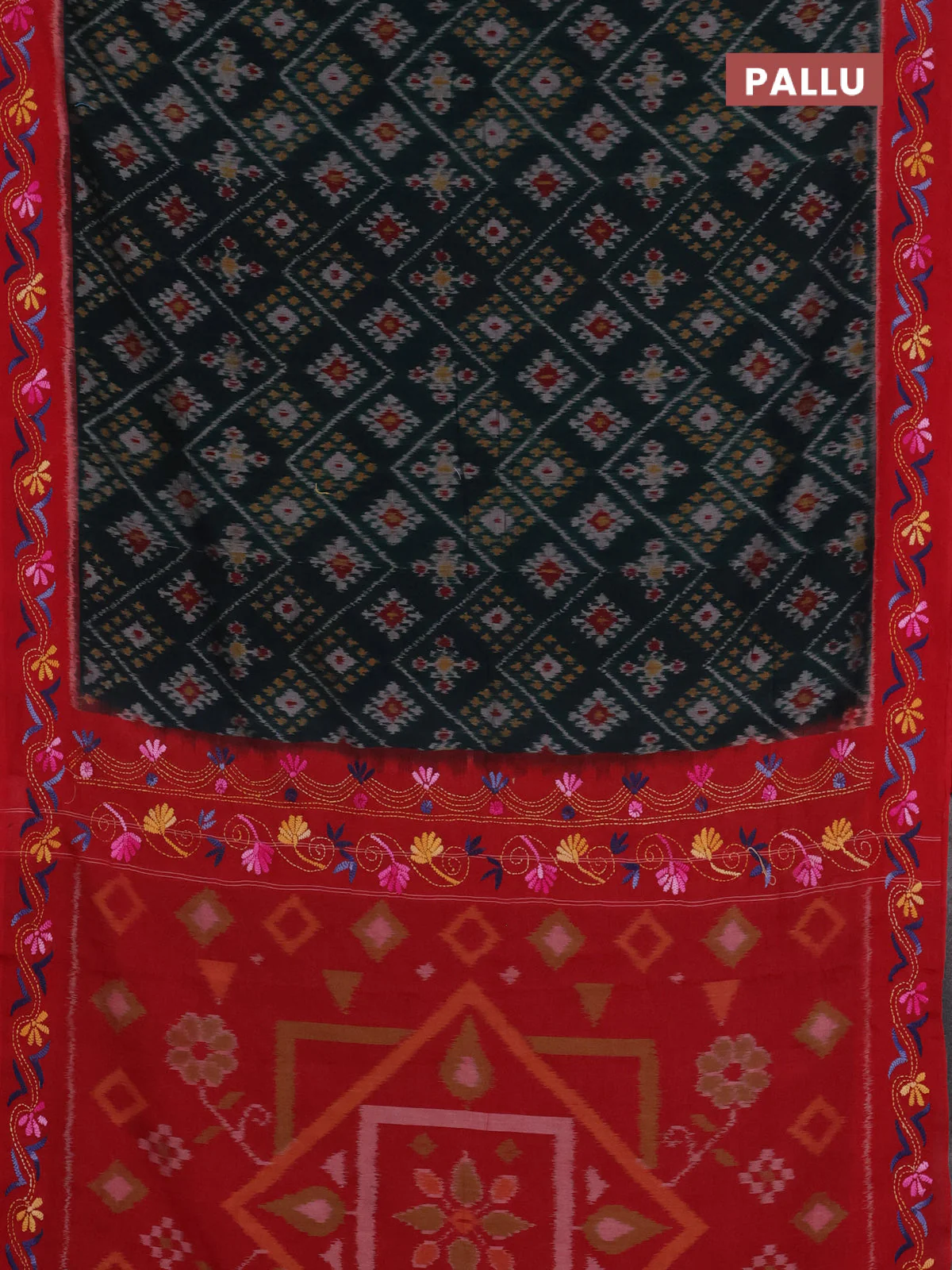 Ikat cotton saree bottle green and maroon with allover ikat weaves and kantha stitch work pallu - Image 3