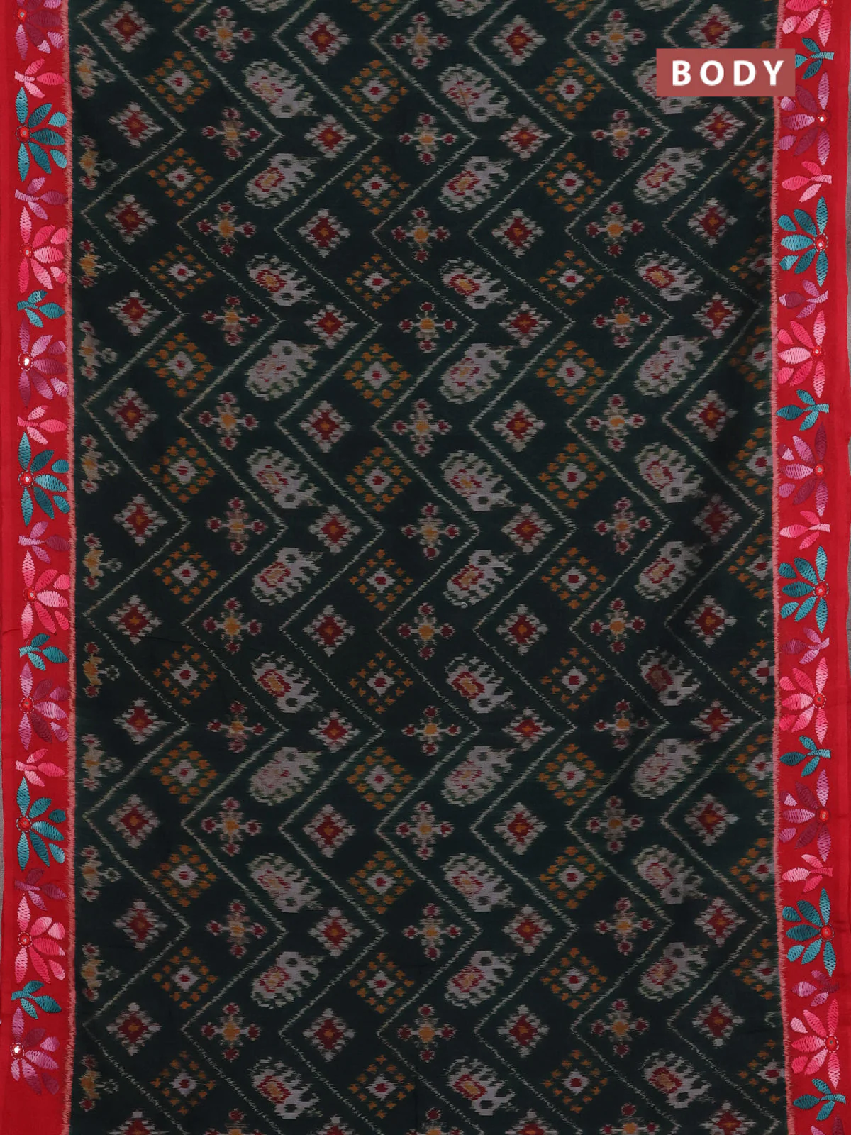 Ikat cotton saree bottle green and red with allover ikat weaves and kantha stitch work pallu - Image 2