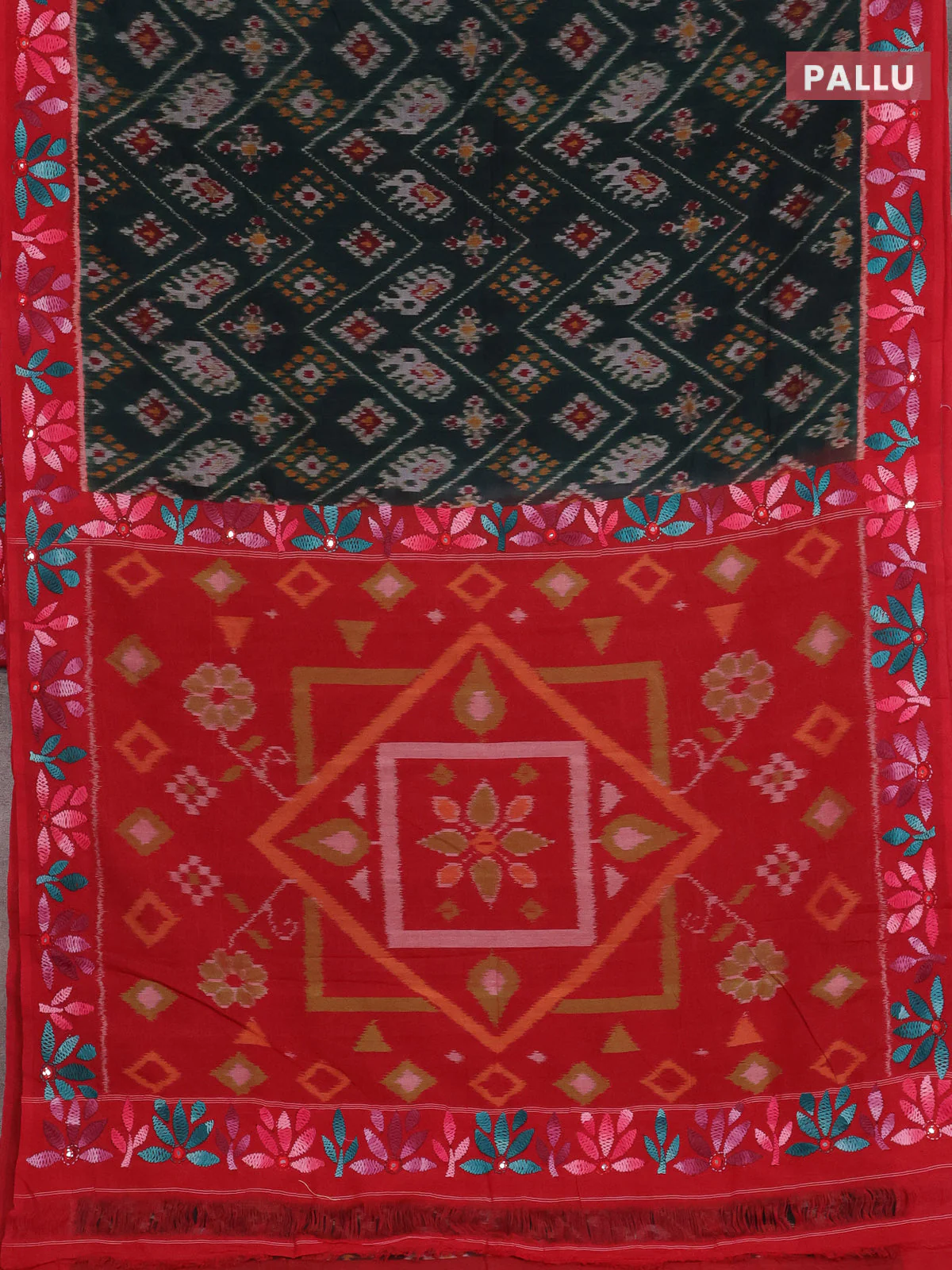Ikat cotton saree bottle green and red with allover ikat weaves and kantha stitch work pallu - Image 3