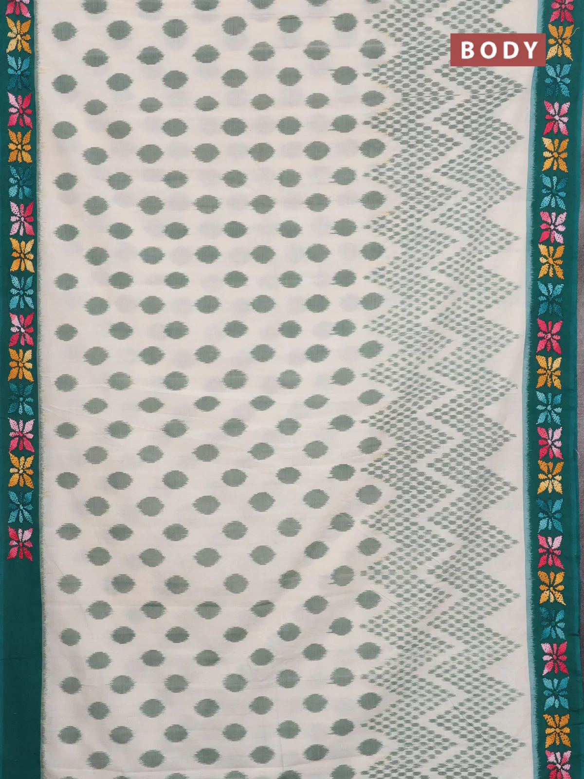 Ikat cotton saree cream and teal green with allover ikat weaves and kantha stitch work pallu - Image 2