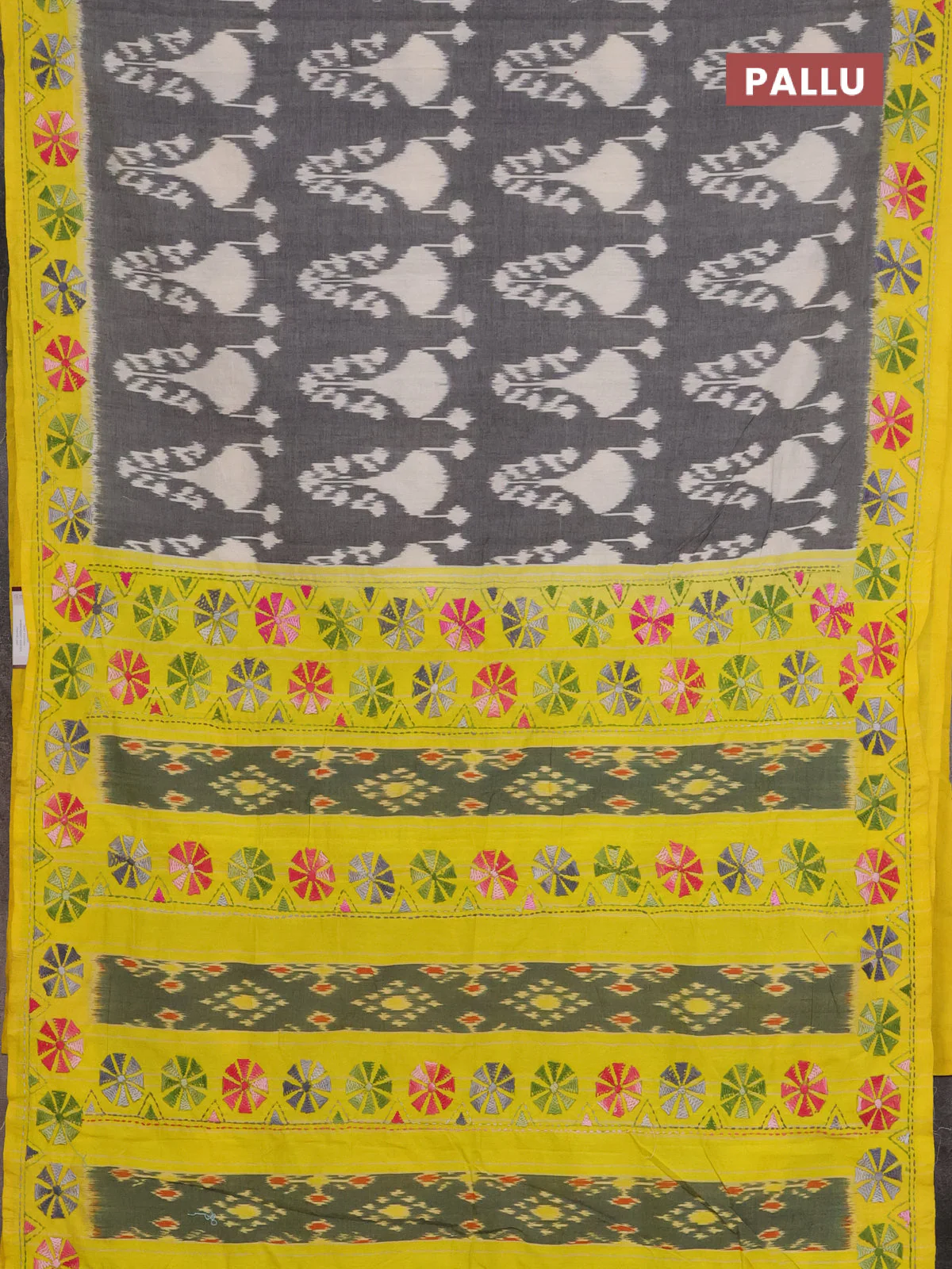 Ikat cotton saree cream black and yellow with allover ikat weaves and kantha stitch work pallu - Image 3