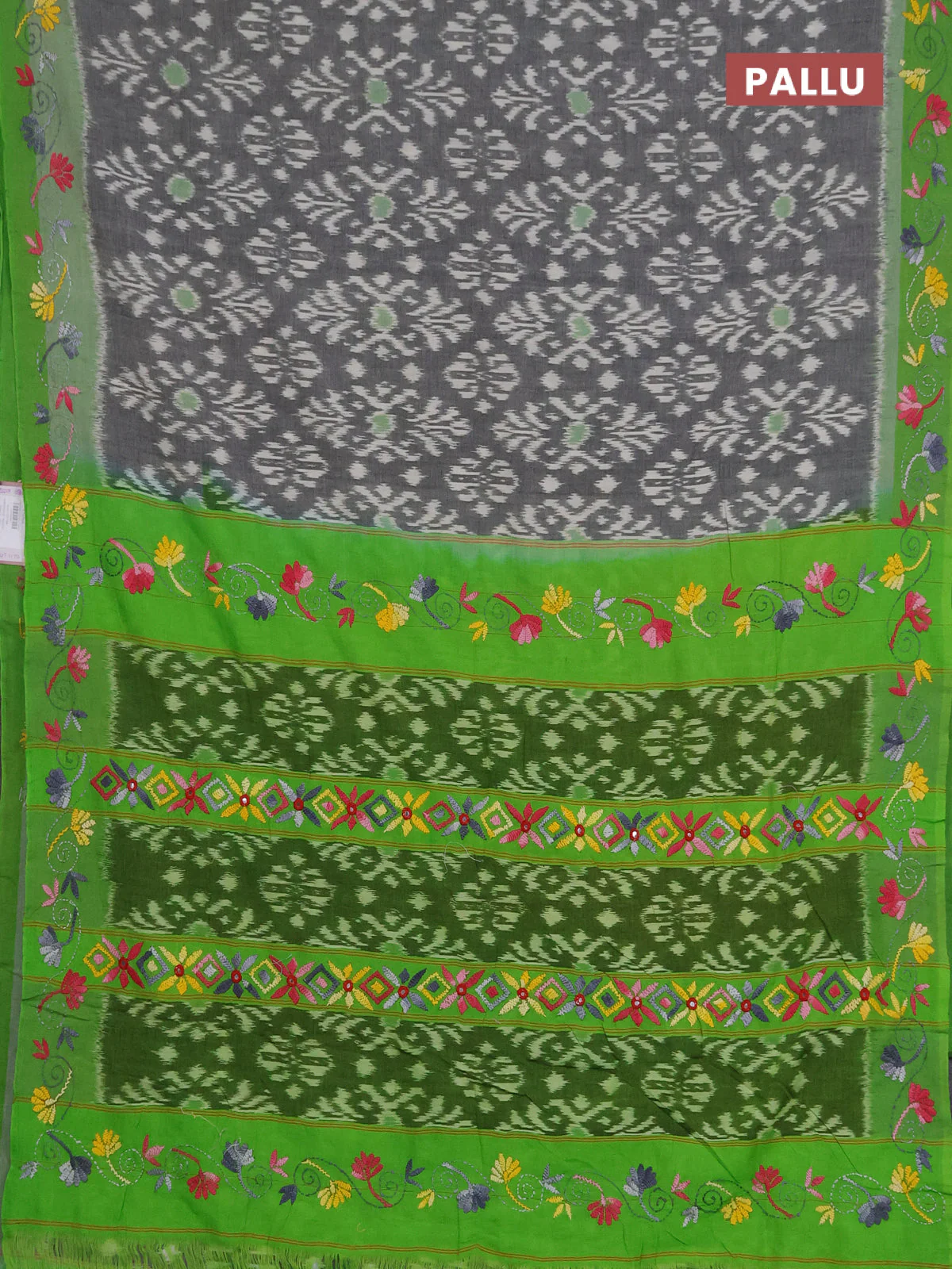 Ikat cotton saree grey and light green with allover ikat weaves and kantha stitch work pallu - Image 3