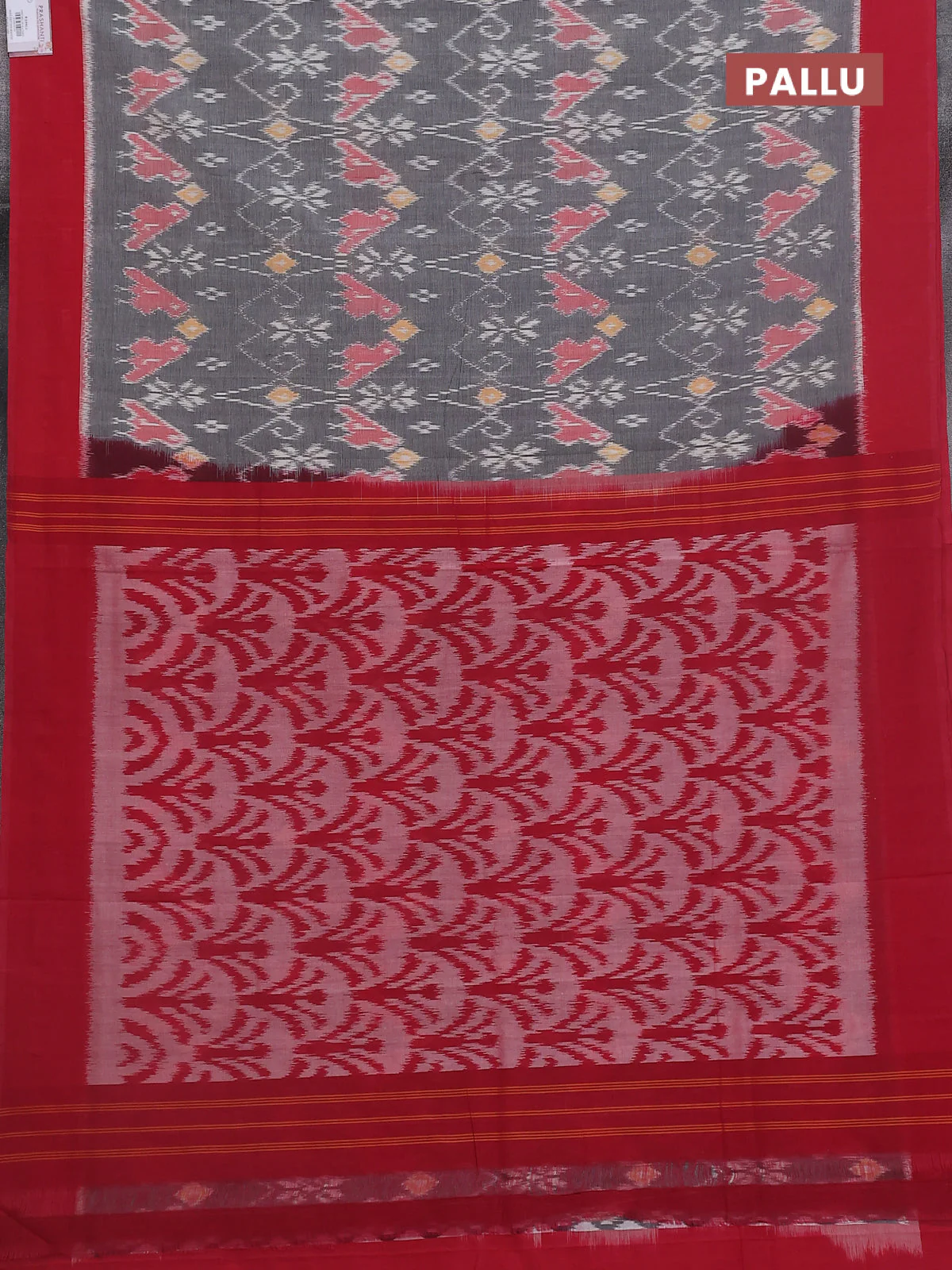 Ikat cotton saree grey and pink with allover ikat weaves and simple border - Image 3