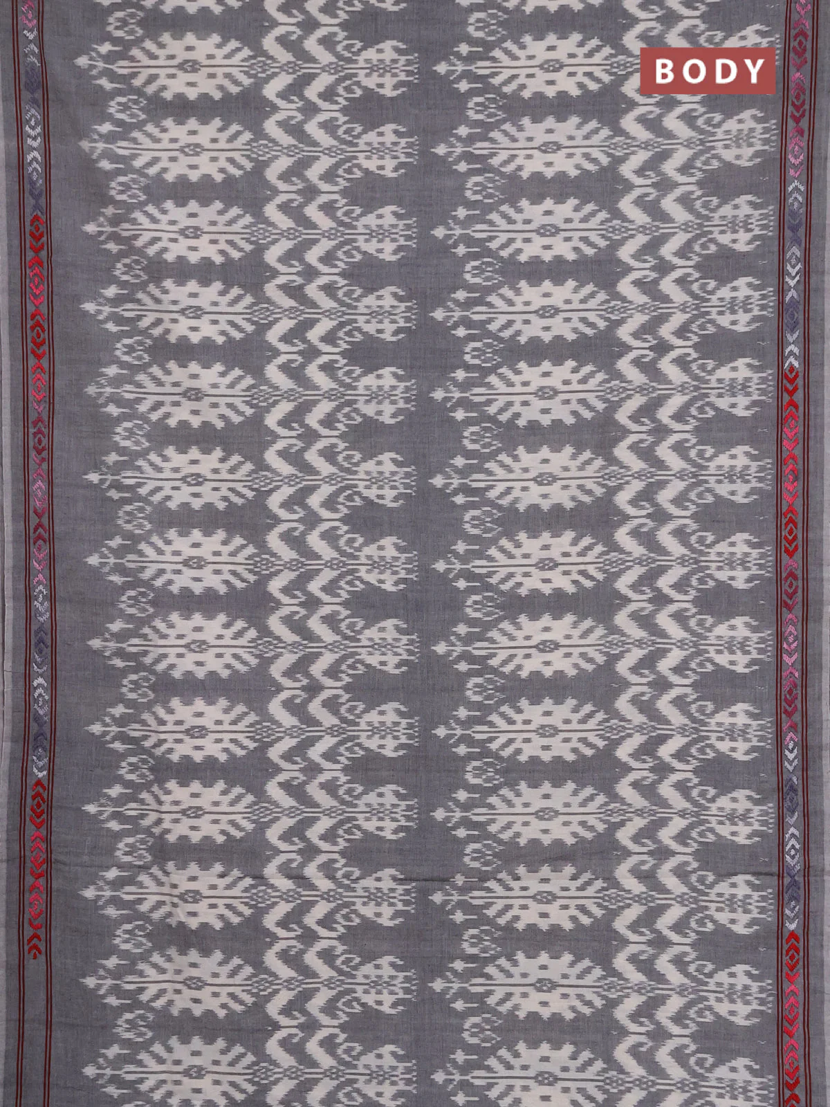Ikat cotton saree grey and red with allover ikat weaves and kantha stitch work pallu - Image 2