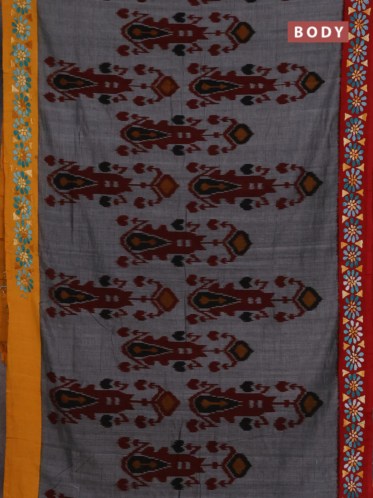 Ikat cotton saree grey with allover ikat weaves & kantha stich work and ganga jamuna border - Image 2