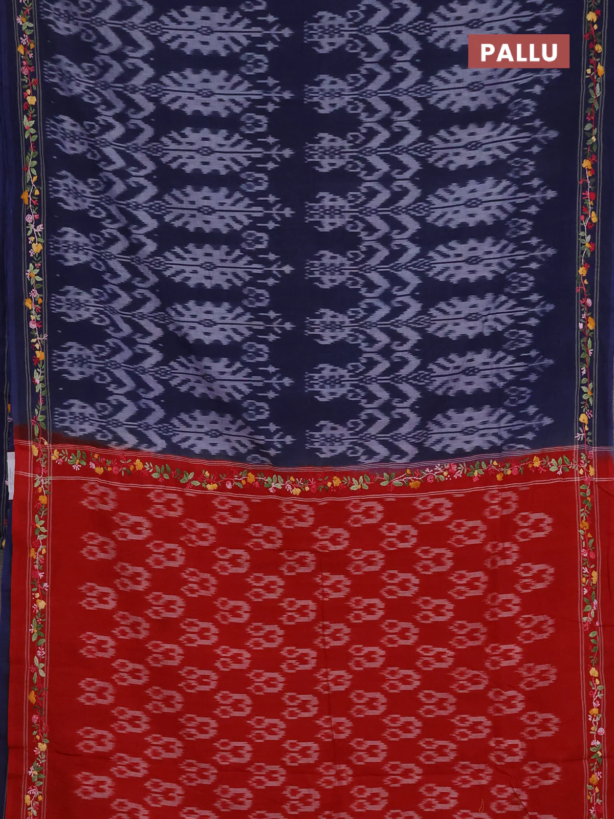 Ikat cotton saree navy blue and red with allover ikat weaves and kantha stitch work pallu - Image 3