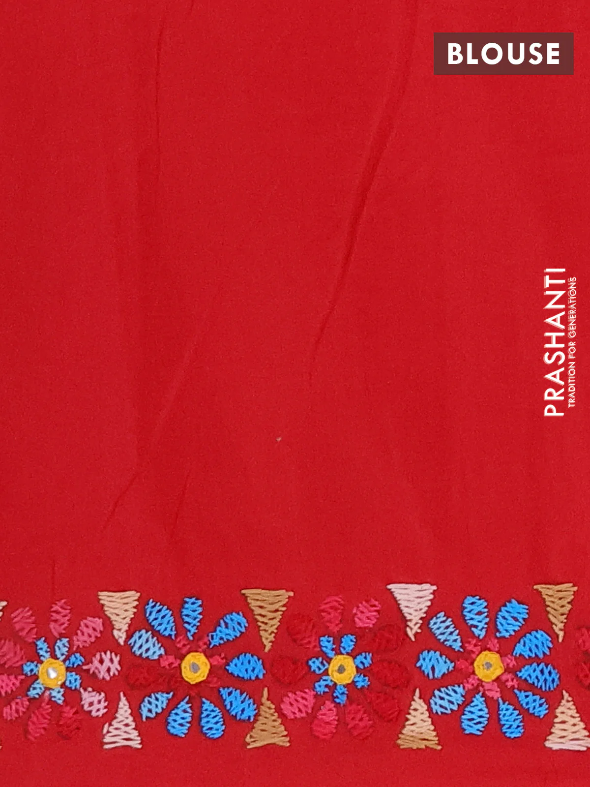 Ikat cotton saree off white and red with allover ikat weaves and kantha stitch work pallu - Image 4
