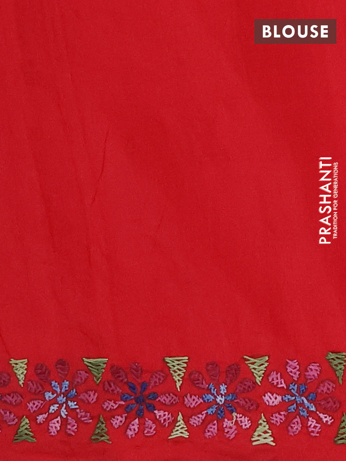 Ikat cotton saree off white and red with allover ikat weaves and kantha stitch work pallu - Image 4