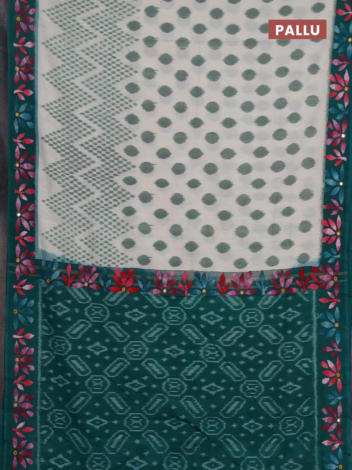 Ikat cotton saree off white and teal green with allover ikat woven buttas and kantha stitch work pallu - Image 3