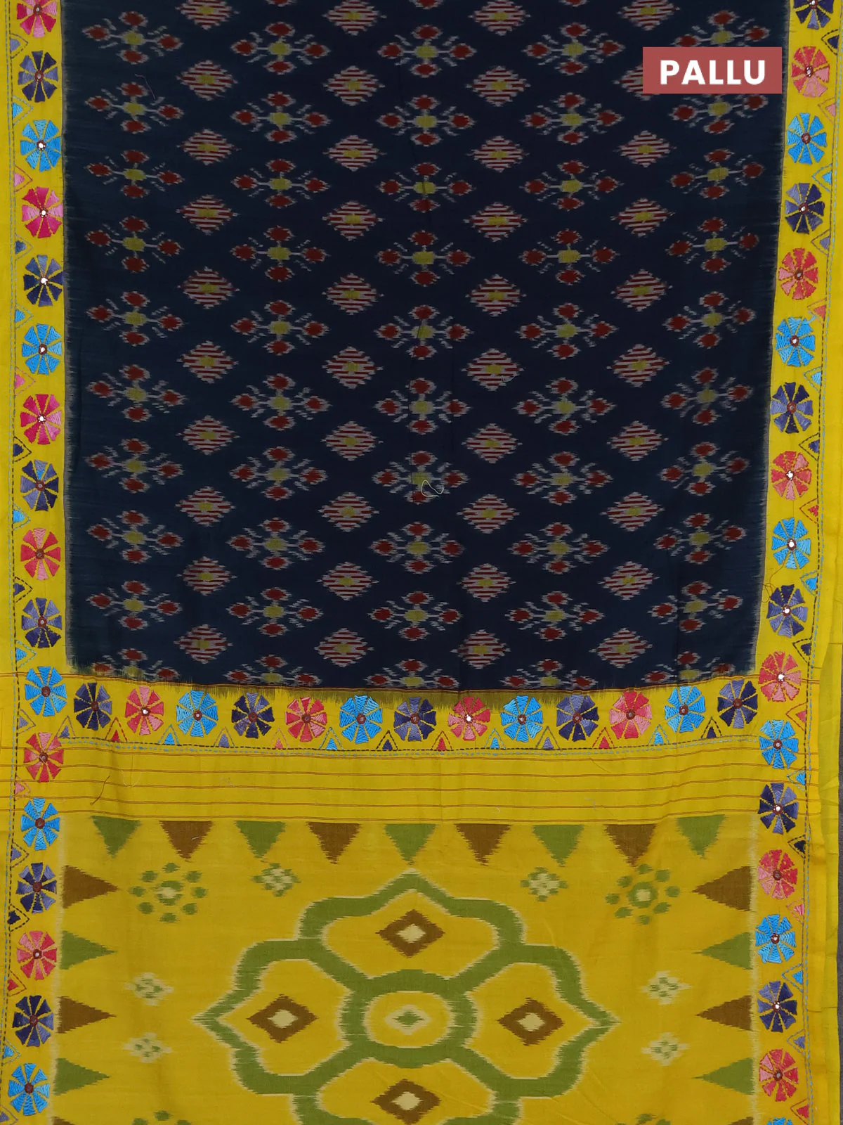 Ikat cotton saree peacock green and yellow with allover ikat weaves and kantha stitch work pallu - Image 3