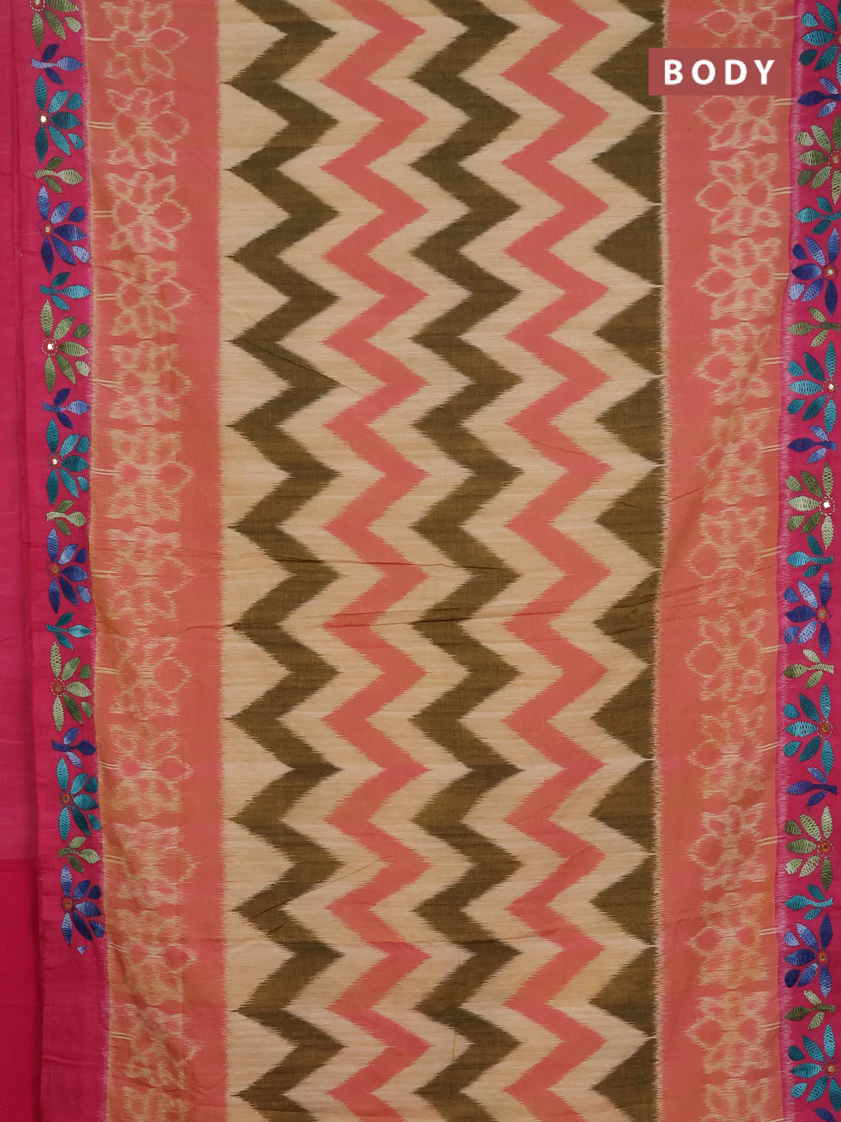 Ikat cotton saree sandal and pink with allover zigzag ikat weaves and kantha stitch work pallu - Image 2