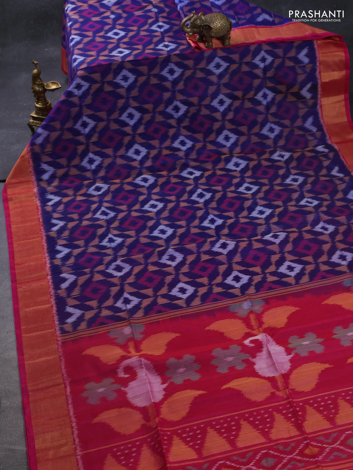 Ikat silk cotton saree dark blue and pink with allover ikat weaves and zari woven border - Image 2