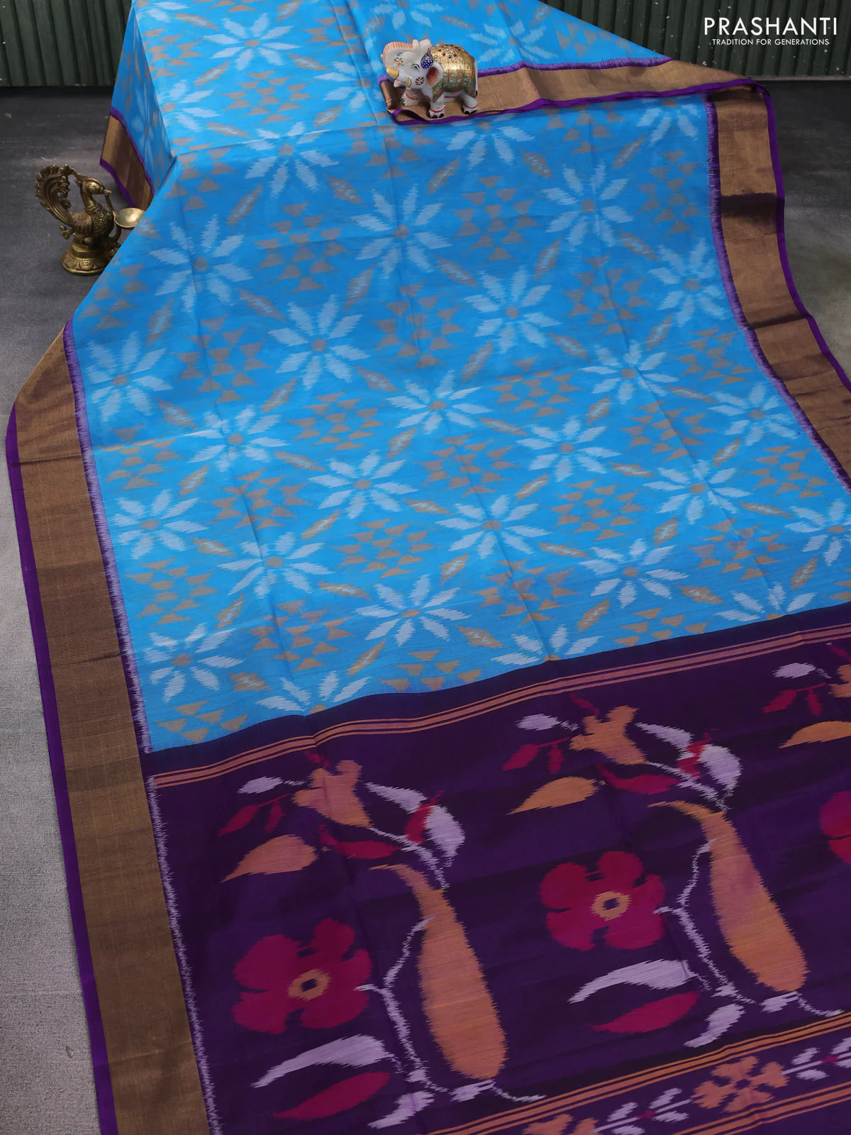Ikat silk cotton saree light blue and violet with allover ikat weaves and zari woven border - Image 2
