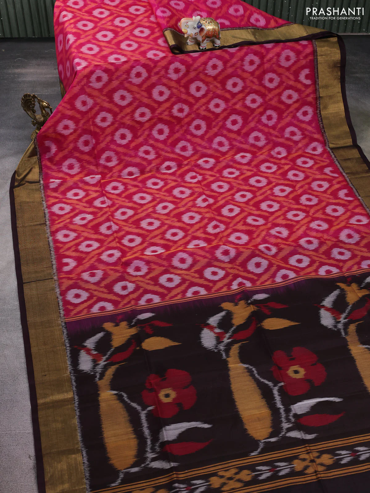 Ikat silk cotton saree magenta pink and coffee brown with allover ikat weaves and zari woven border - Image 2